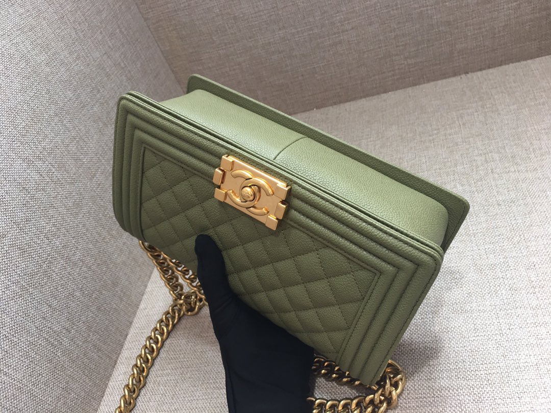 Caviar Medium Boy Handbag Flap Bag A67086 Green